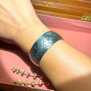 🌸Large Sterling Silver Etched Adjustable Flower Cuff